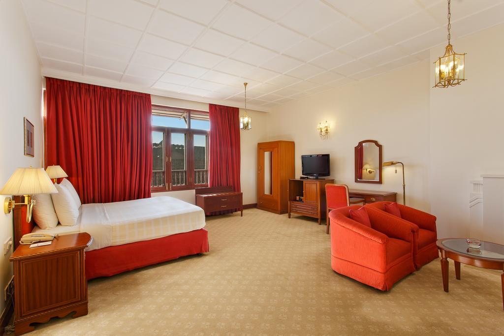 שימלה Clarkes Hotel, A Grand Heritage Hotel Since 1898 מראה חיצוני תמונה